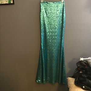 Long skirt worn once